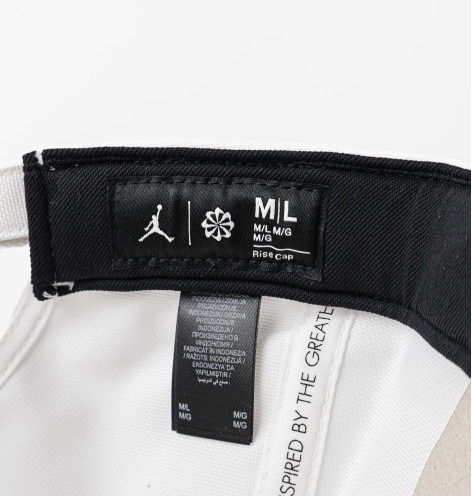 Кепка унісекс Air Jordan Risestructured Metal Jumpman Hat White HM5750-100 M/L