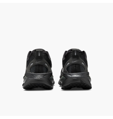 Кросівки Nike Vomero 18