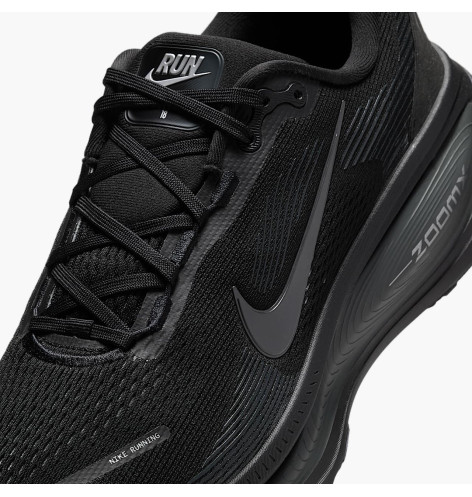 Кросівки Nike Vomero 18