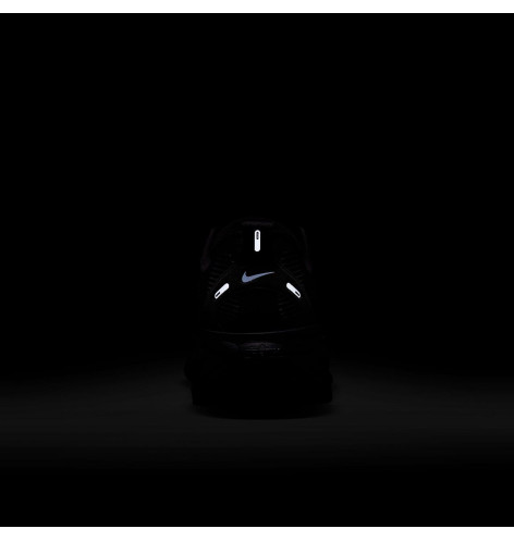 Кросівки Nike Vomero 18