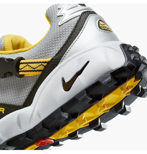 Кросівки Nike ACG Air Phassad