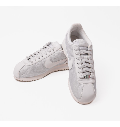 Кросівки жіночі Nike Cortez Light Blue HM8286-001 39