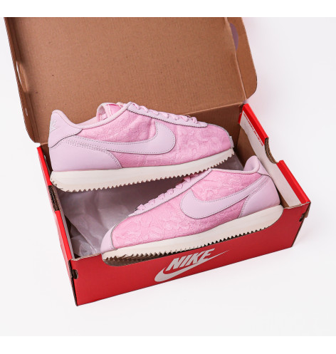 Кросівки жіночі Nike Cortez Pink HM8286-600 39
