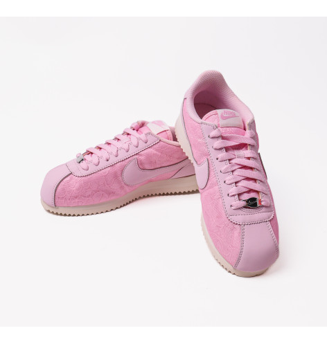 Кросівки жіночі Nike Cortez Pink HM8286-600 39