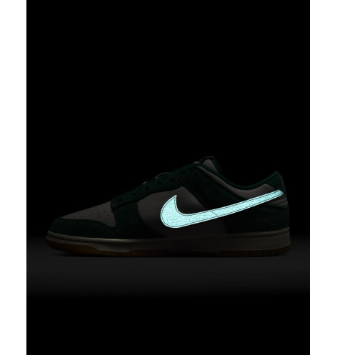 Nike Dunk Low Retro SE Suede