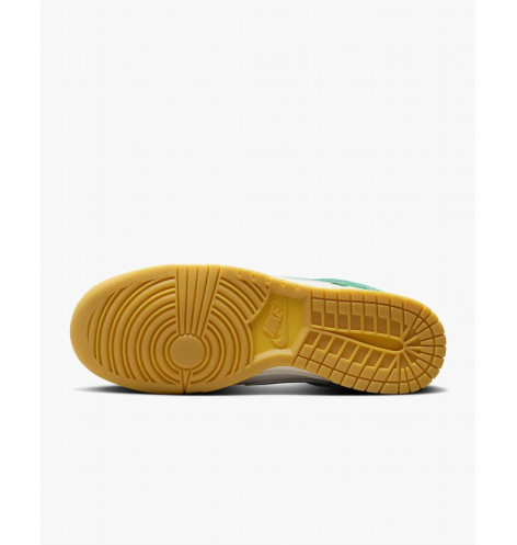 Nike Dunk Low Retro SE Suede