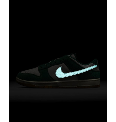Nike Dunk Low Retro SE Suede