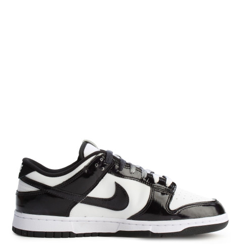 Nike Dunk Low SE Panda
