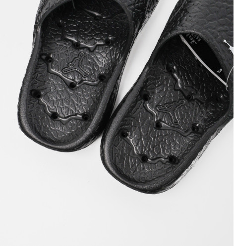 Тапочки чоловічі Air Jordan Franchise Shower Slides Black HQ2163-001 40