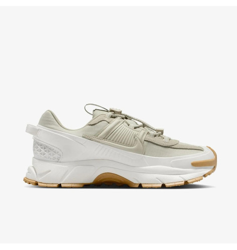 Nike Zoom Vomero Roam Winterized Sail Gum
