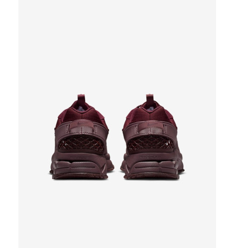Nike Zoom Vomero Roam Burgundy Crush