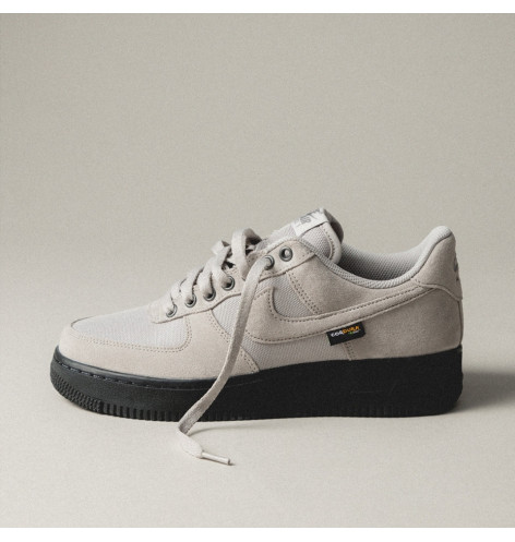 Кросівки чоловічі Nike Air Force 1 07 Grey HQ3822-001 41