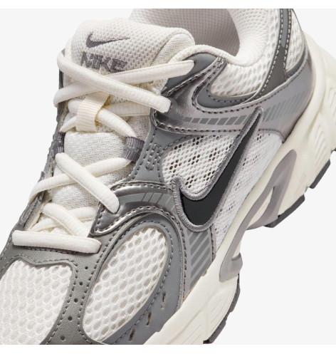 Кросівки Nike V5 RNR