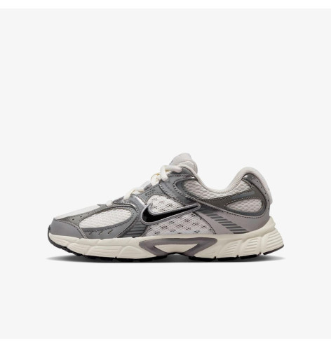 Кросівки Nike V5 RNR