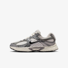 Кросівки Nike V5 RNR