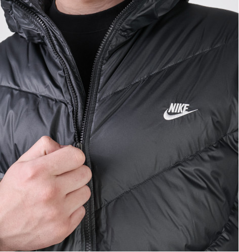 Пуховик чоловічий Nike M Windrunner Stmnt Dwn Jkt Black HQ7790-011 XS