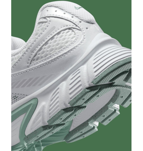 Nike V5 RNR Summit White Cannon