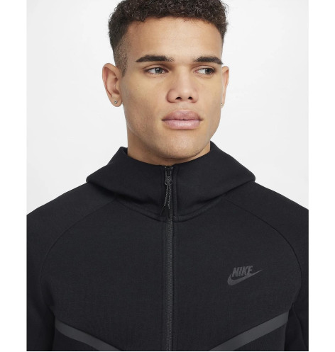 Толстовка чоловіча Nike Sportswear Tech Fleece Windrunner Black HV0949-010 M