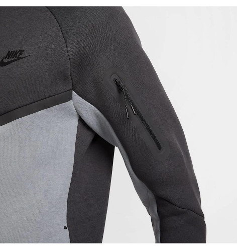 Кофта Nike Tech Full-Zip Windrunner