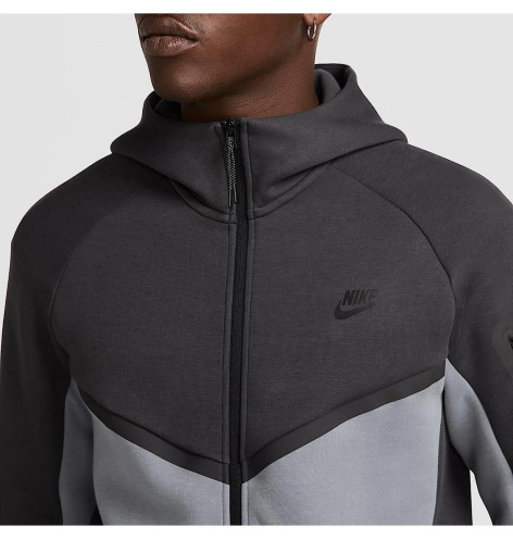 Кофта Nike Tech Full-Zip Windrunner
