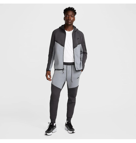 Кофта Nike Tech Full-Zip Windrunner