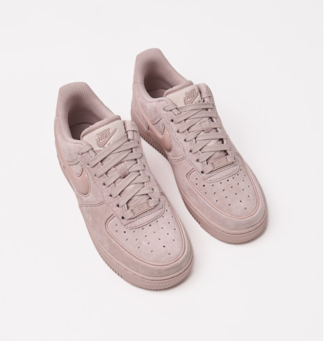 Кросівки жіночі Nike Air Force 1 07 Pink HV4406-601 38