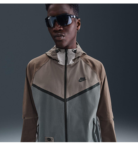 Nike Tech Pack Woven Windrunner