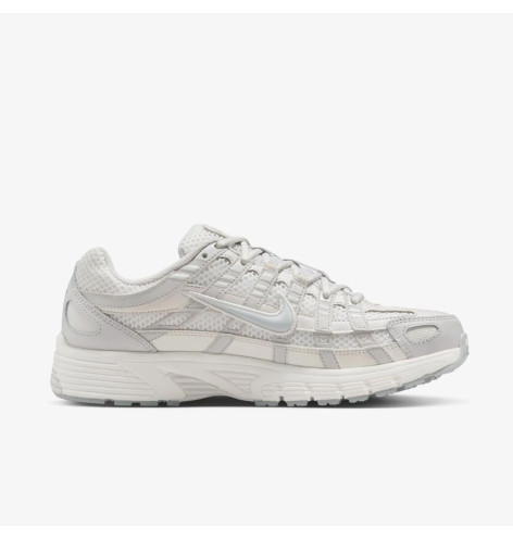 Nike W P-6000