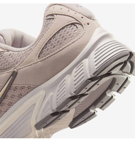 Nike V5 RNR Moon Particle