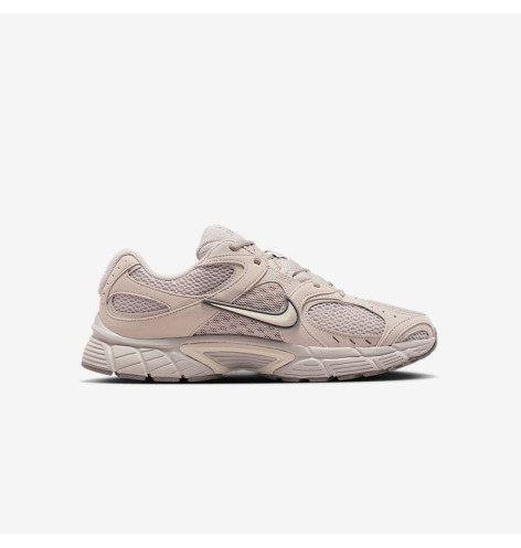 Nike V5 RNR Moon Particle