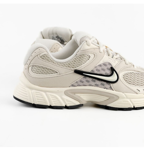Nike V5 RNR Light Orewood Brown