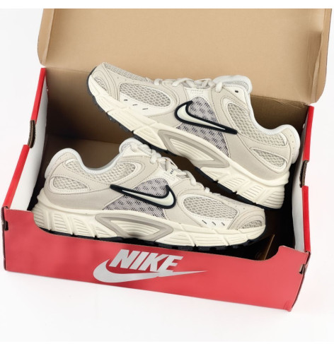 Nike V5 RNR Light Orewood Brown
