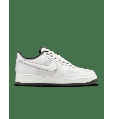 Кросівки чоловічі Nike Air Force 1 07 Lv8 White IM6001-121 43