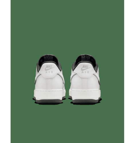 Кросівки чоловічі Nike Air Force 1 07 Lv8 White IM6001-121 43