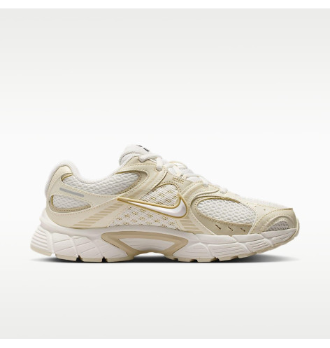 Кросівки унісекс Nike V5 Rnr Se Beige IO0464-101 40