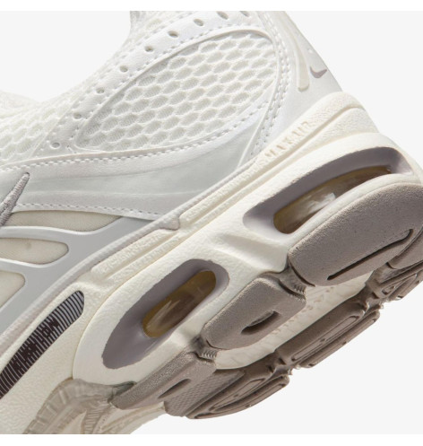 Nike Air Max Moto 2K Phantom Light Bone Sail
