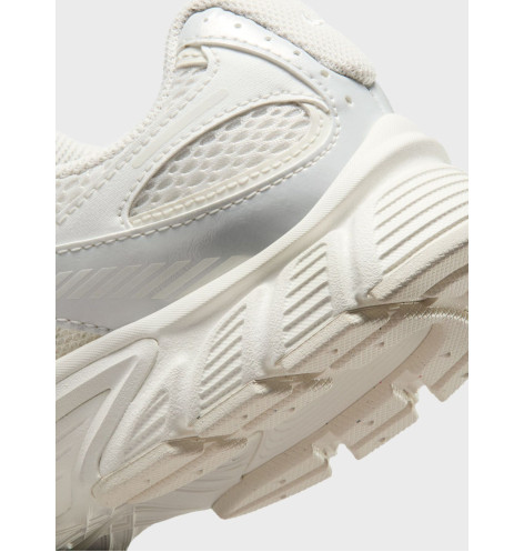 Nike V5 RNR Phantom Sail