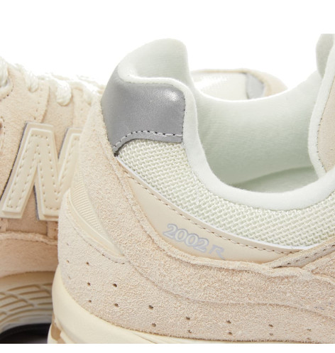 New Balance 2002R