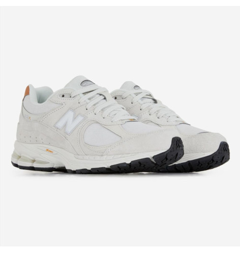 New balance 2002R