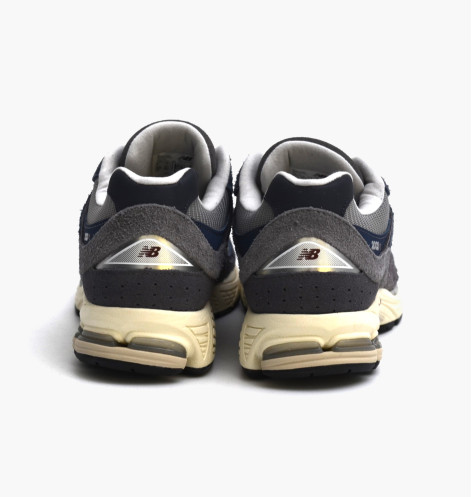New Balance 2002R