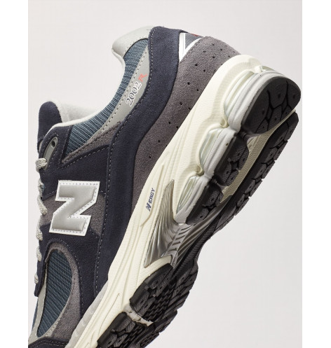New balance 2002