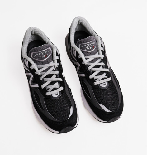 New Balance 990V6