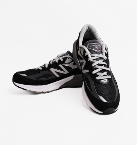 New Balance 990V6