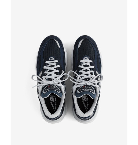 New Balance 990V6