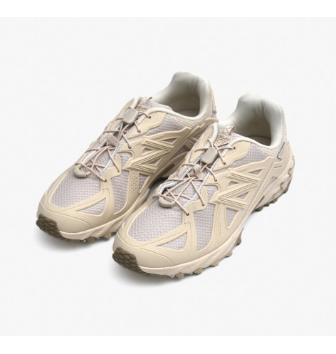 New Balance 610 White Beige