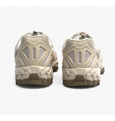 New Balance 610 White Beige