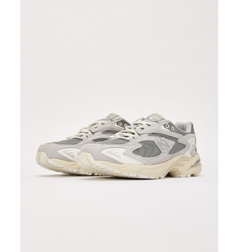 Кросівки New Balance 725