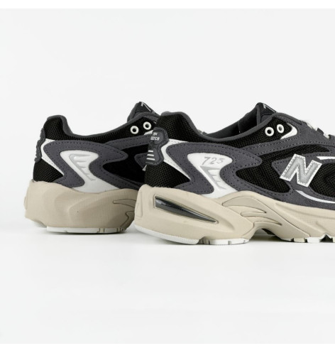 Кросівки New Balance 725
