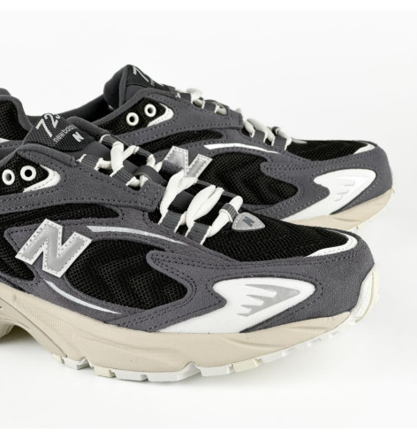 Кросівки New Balance 725