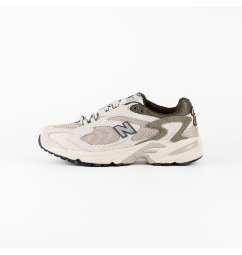 New Balance 725 White Khaki